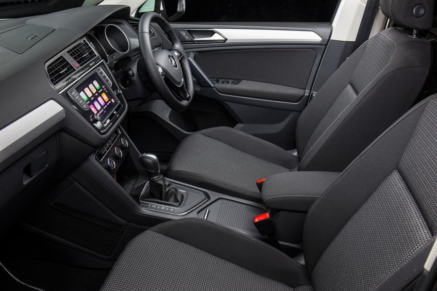Интерьер Volkswagen Tiguan Trendline 2016 года  (AU) (фото 5 из 30)